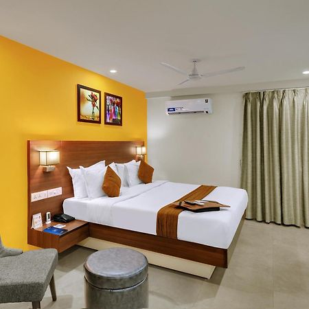 Best Western Alkapuri, Vadodara Bagian luar foto