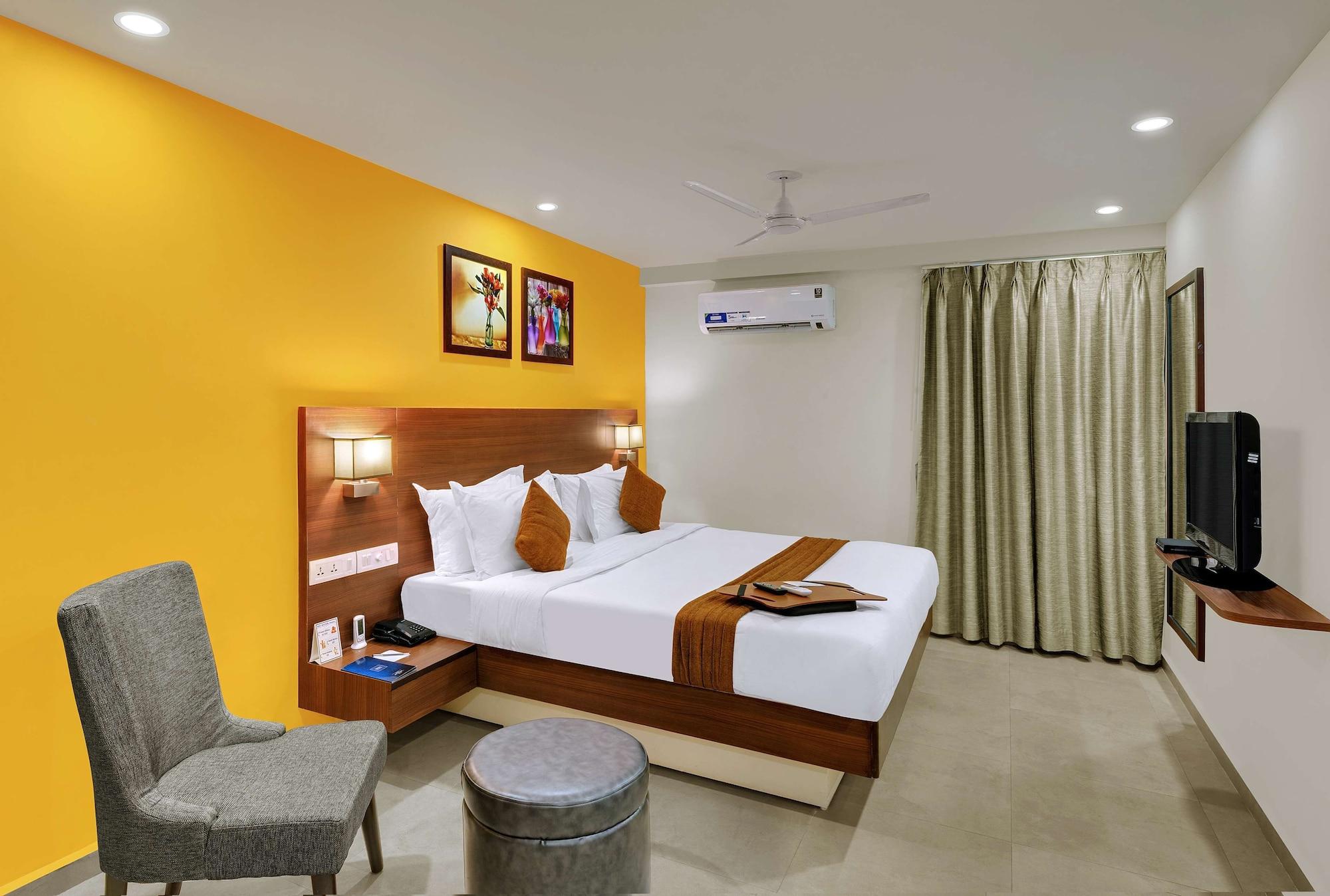 Best Western Alkapuri, Vadodara Bagian luar foto