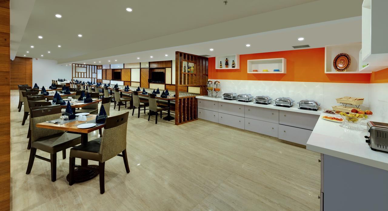 Best Western Alkapuri, Vadodara Bagian luar foto