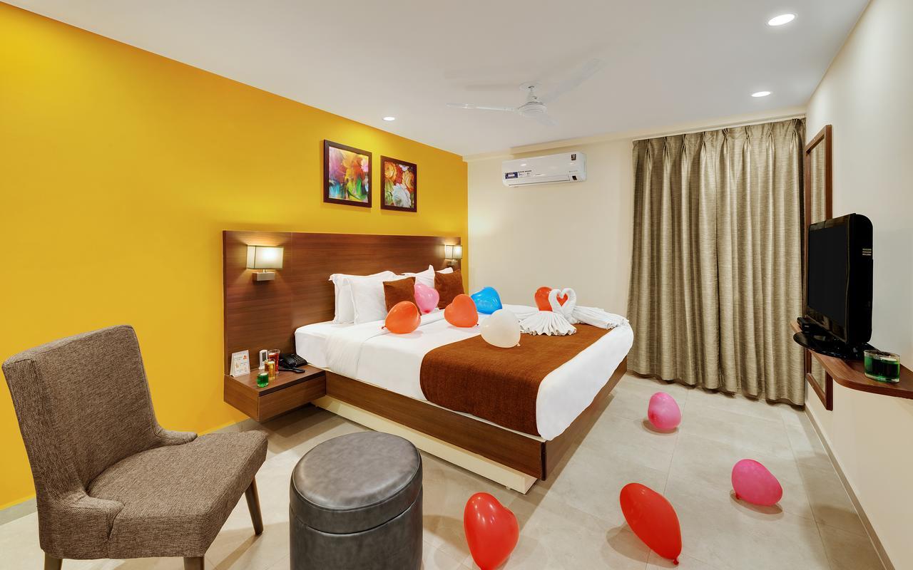 Best Western Alkapuri, Vadodara Bagian luar foto