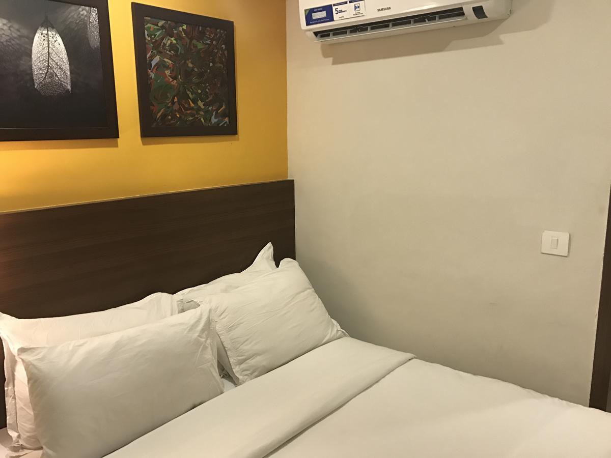 Best Western Alkapuri, Vadodara Bagian luar foto