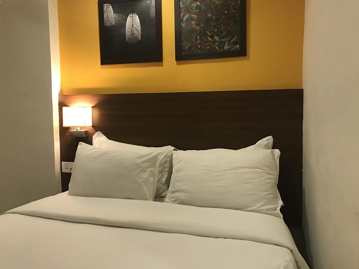 Best Western Alkapuri, Vadodara Bagian luar foto